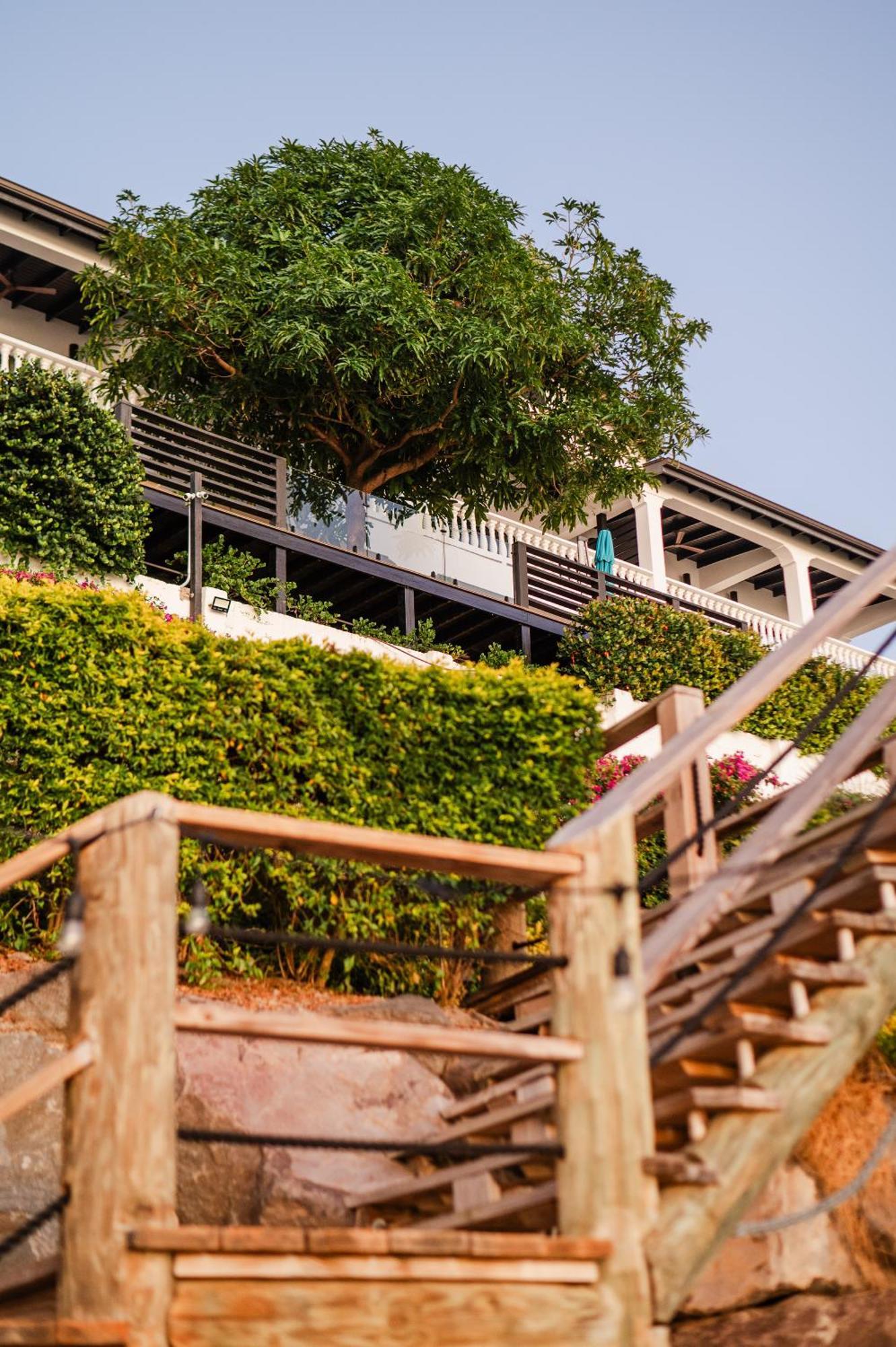 Sunset Reef St. Kitts Hotel Ottleyʼs Village Екстериор снимка